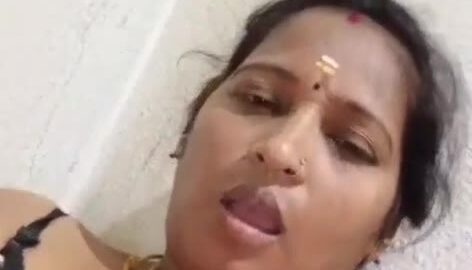 indiangirlsxx Horny Tamil Aunty Intense Pussy Fingering